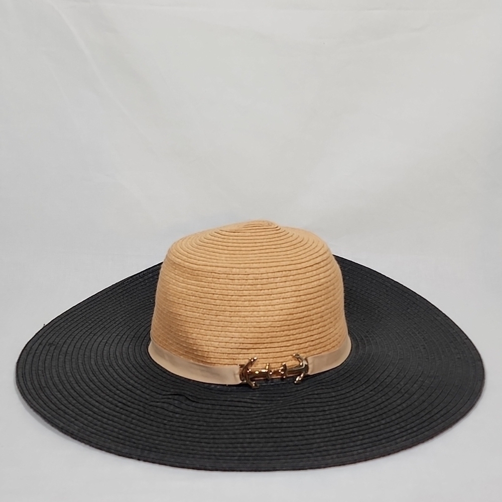 ♥️AUGUST hat company